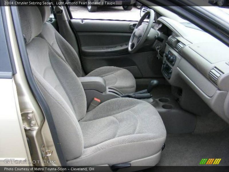 Light Almond Pearl Metallic / Taupe 2004 Chrysler Sebring Sedan