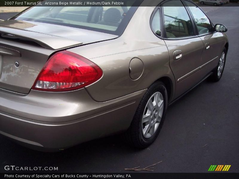 Arizona Beige Metallic / Medium/Dark Pebble 2007 Ford Taurus SE