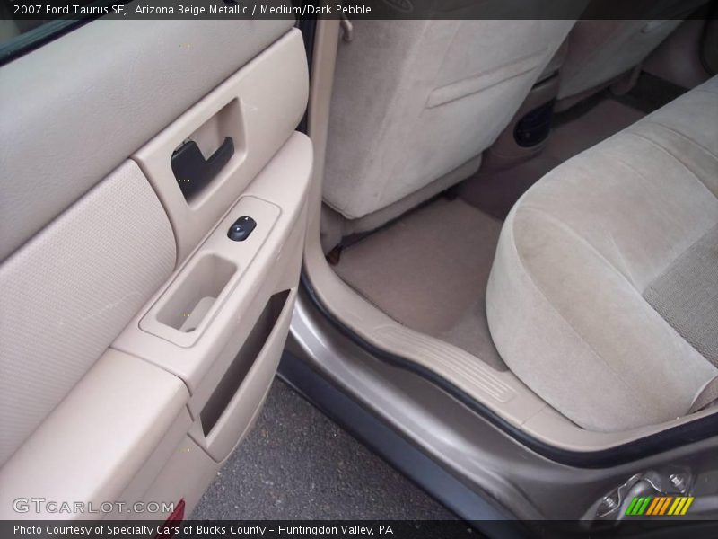 Arizona Beige Metallic / Medium/Dark Pebble 2007 Ford Taurus SE