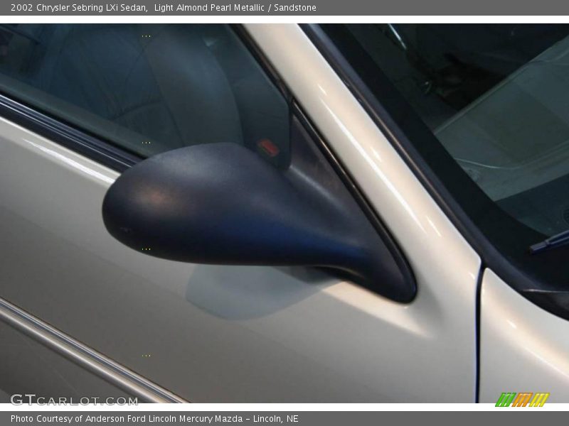 Light Almond Pearl Metallic / Sandstone 2002 Chrysler Sebring LXi Sedan