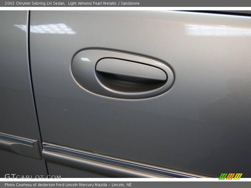 Light Almond Pearl Metallic / Sandstone 2002 Chrysler Sebring LXi Sedan