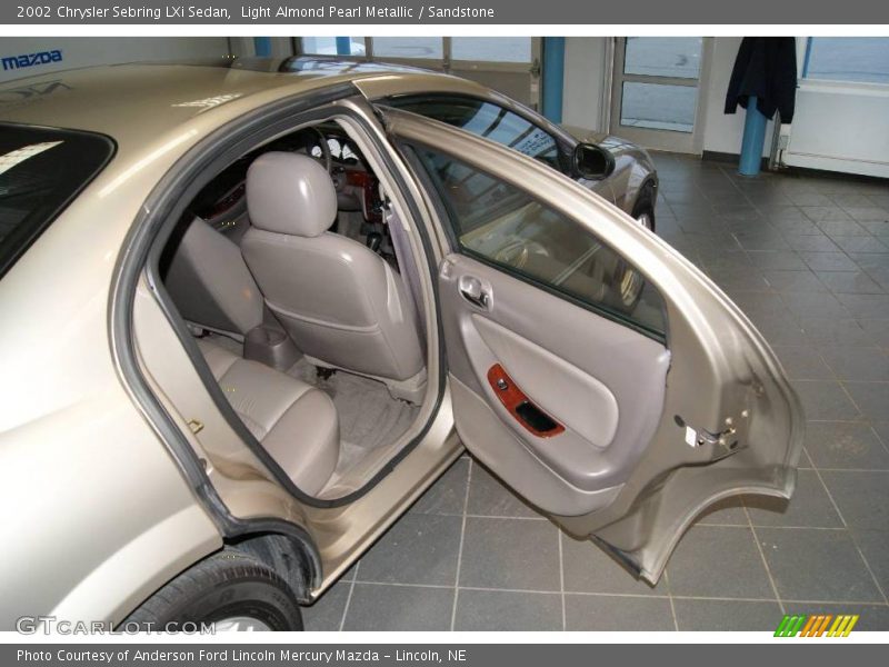 Light Almond Pearl Metallic / Sandstone 2002 Chrysler Sebring LXi Sedan