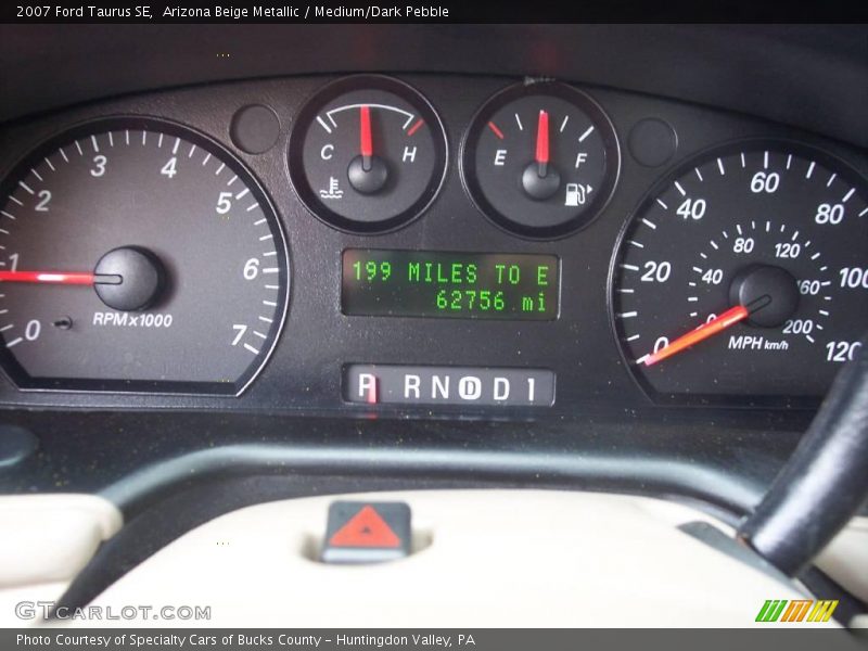 Arizona Beige Metallic / Medium/Dark Pebble 2007 Ford Taurus SE