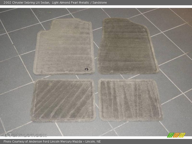 Light Almond Pearl Metallic / Sandstone 2002 Chrysler Sebring LXi Sedan