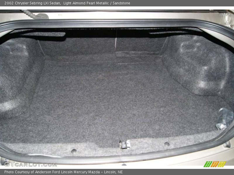 Light Almond Pearl Metallic / Sandstone 2002 Chrysler Sebring LXi Sedan