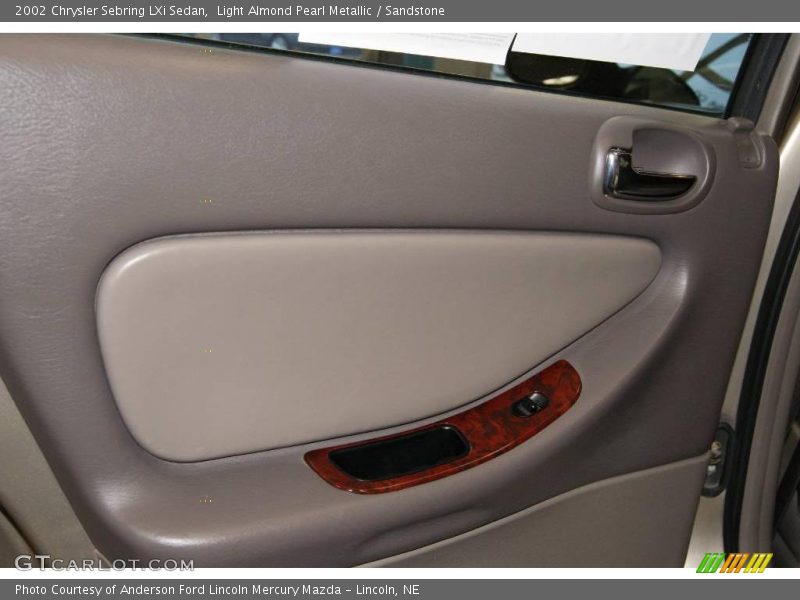 Light Almond Pearl Metallic / Sandstone 2002 Chrysler Sebring LXi Sedan