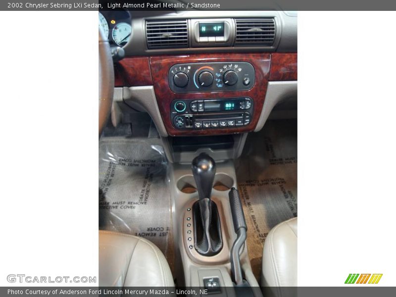 Light Almond Pearl Metallic / Sandstone 2002 Chrysler Sebring LXi Sedan