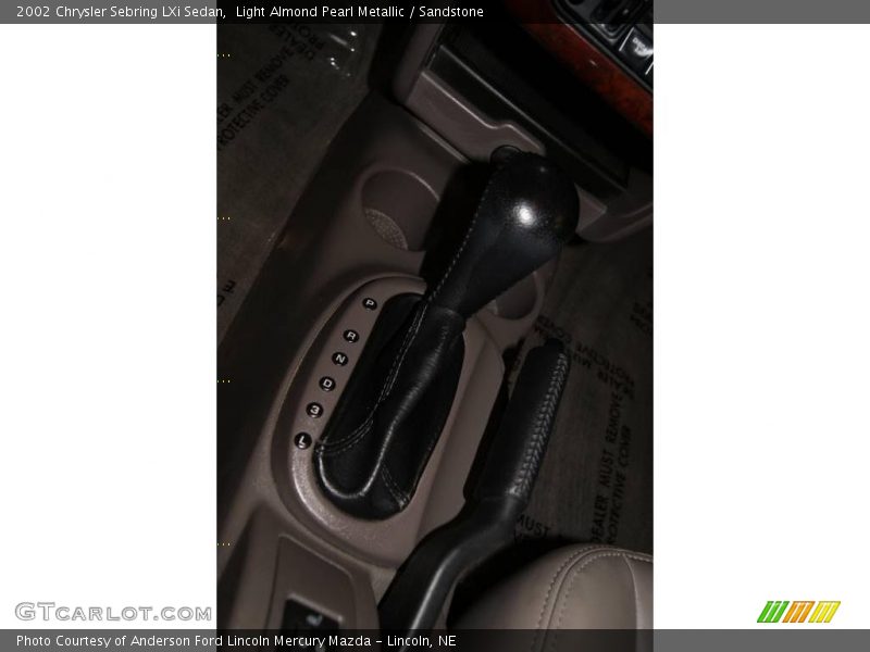 Light Almond Pearl Metallic / Sandstone 2002 Chrysler Sebring LXi Sedan