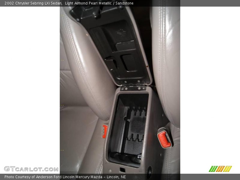 Light Almond Pearl Metallic / Sandstone 2002 Chrysler Sebring LXi Sedan