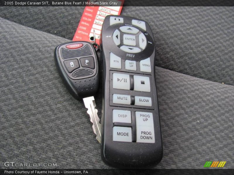 Butane Blue Pearl / Medium Slate Gray 2005 Dodge Caravan SXT
