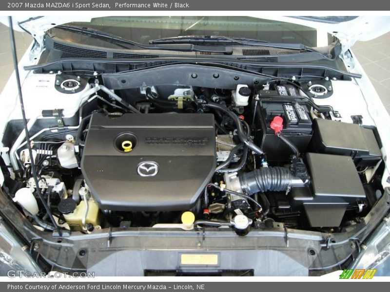 Performance White / Black 2007 Mazda MAZDA6 i Sport Sedan