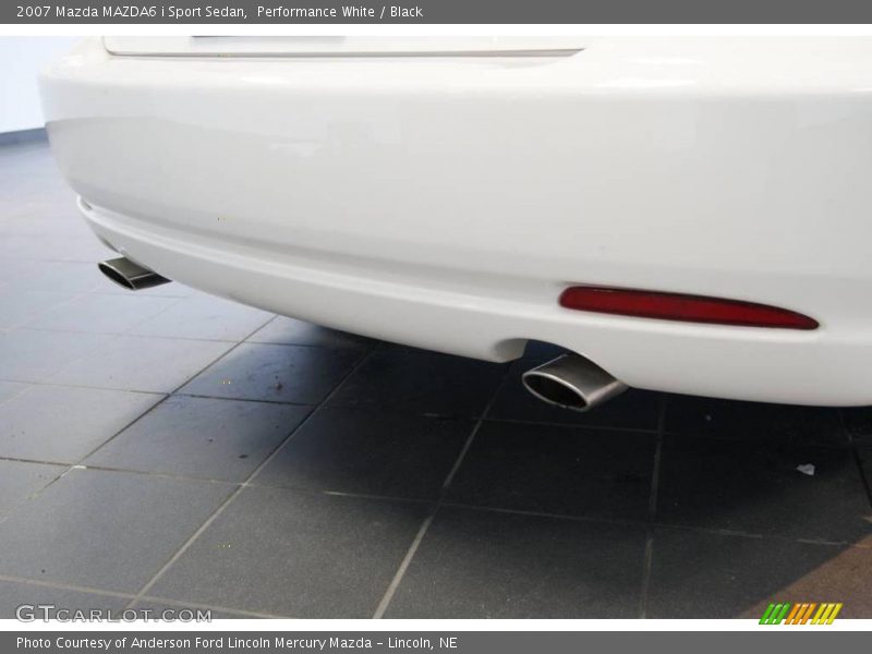 Performance White / Black 2007 Mazda MAZDA6 i Sport Sedan