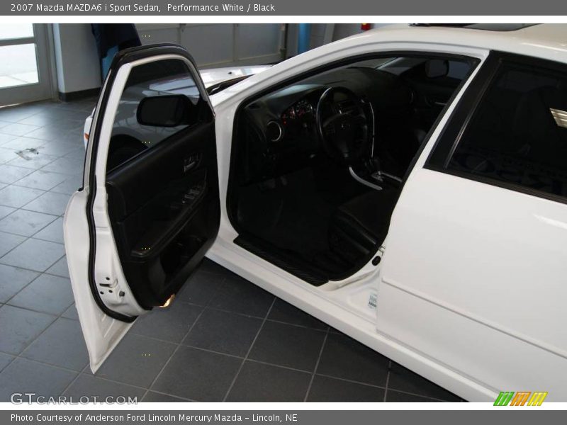 Performance White / Black 2007 Mazda MAZDA6 i Sport Sedan