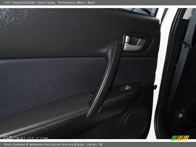 Performance White / Black 2007 Mazda MAZDA6 i Sport Sedan