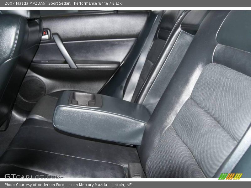 Performance White / Black 2007 Mazda MAZDA6 i Sport Sedan