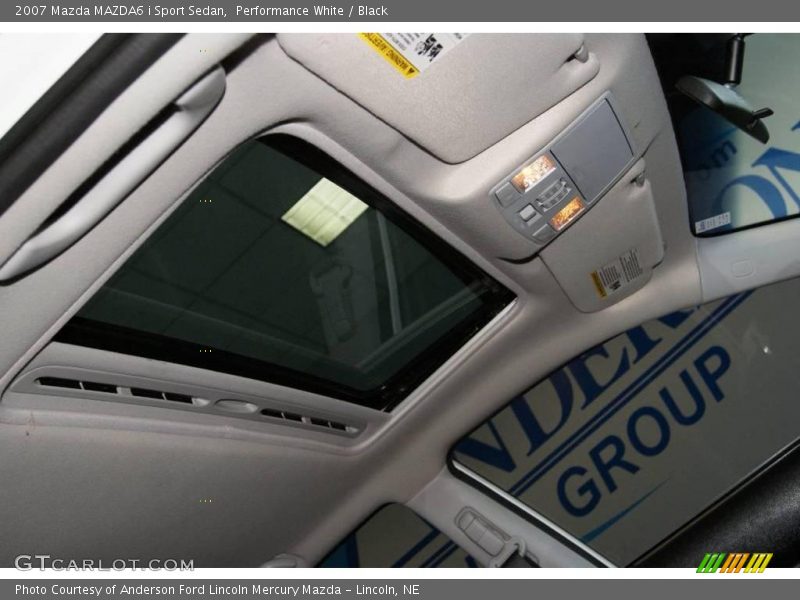 Performance White / Black 2007 Mazda MAZDA6 i Sport Sedan