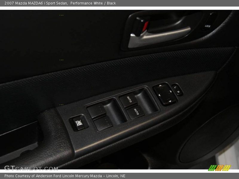 Performance White / Black 2007 Mazda MAZDA6 i Sport Sedan