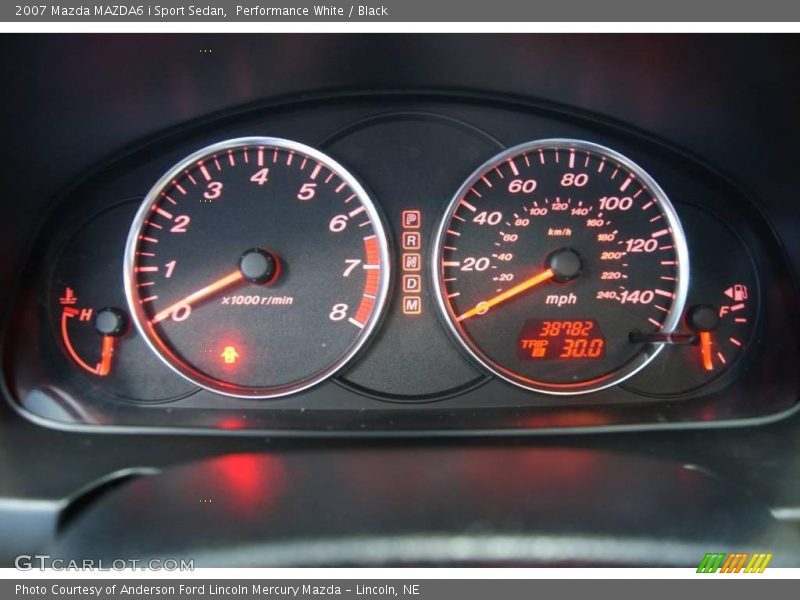 Performance White / Black 2007 Mazda MAZDA6 i Sport Sedan