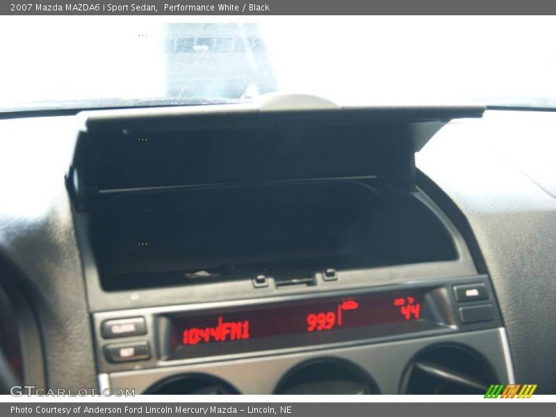 Performance White / Black 2007 Mazda MAZDA6 i Sport Sedan