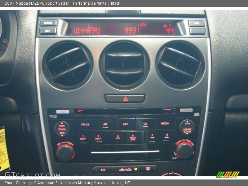 Performance White / Black 2007 Mazda MAZDA6 i Sport Sedan