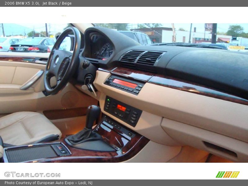 Jet Black / Beige 2006 BMW X5 3.0i