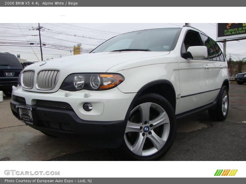 Alpine White / Beige 2006 BMW X5 4.4i