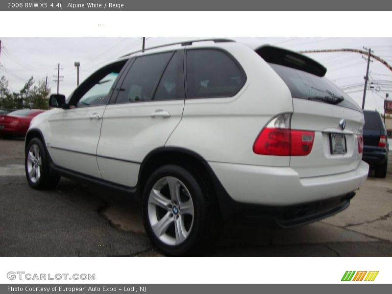 Alpine White / Beige 2006 BMW X5 4.4i