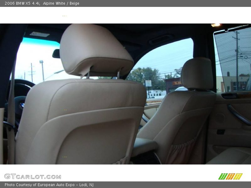 Alpine White / Beige 2006 BMW X5 4.4i