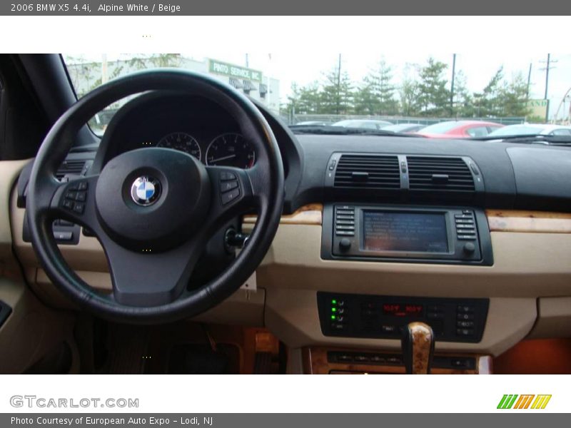 Alpine White / Beige 2006 BMW X5 4.4i