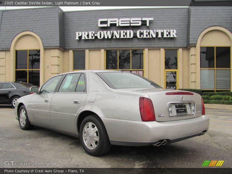 Light Platinum / Dark Gray 2005 Cadillac DeVille Sedan