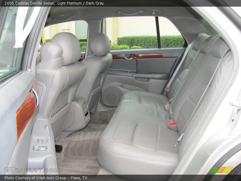 Light Platinum / Dark Gray 2005 Cadillac DeVille Sedan