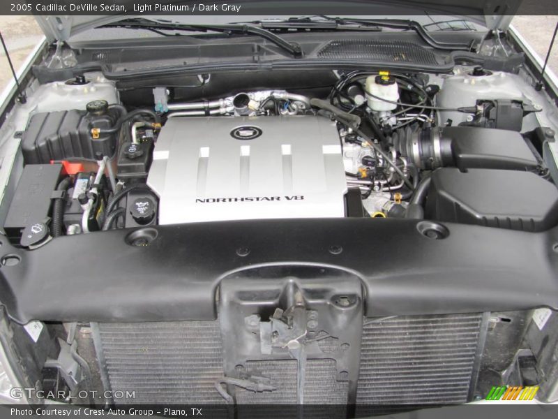 Light Platinum / Dark Gray 2005 Cadillac DeVille Sedan