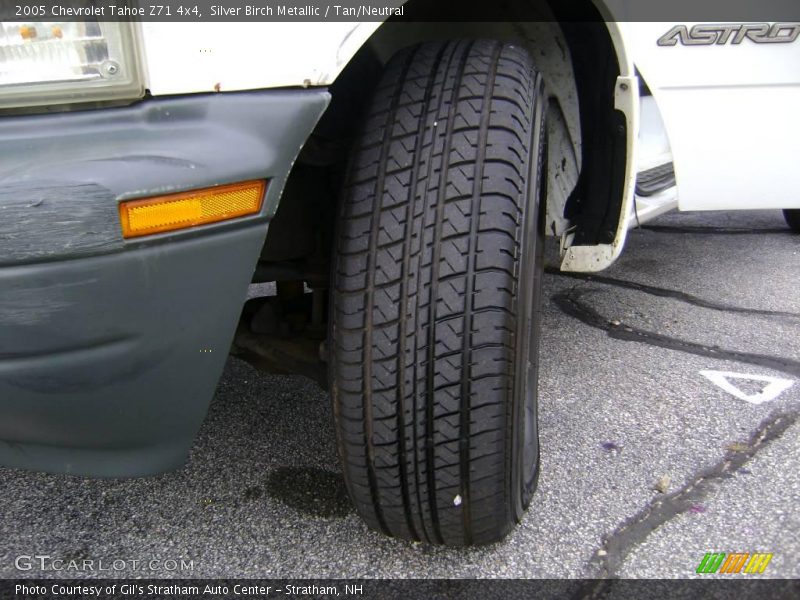 Silver Birch Metallic / Tan/Neutral 2005 Chevrolet Tahoe Z71 4x4