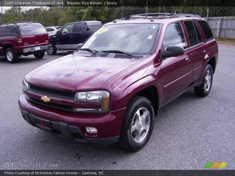 Majestic Red Metallic / Ebony 2005 Chevrolet TrailBlazer LT 4x4