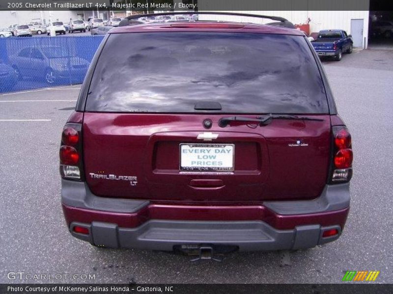 Majestic Red Metallic / Ebony 2005 Chevrolet TrailBlazer LT 4x4
