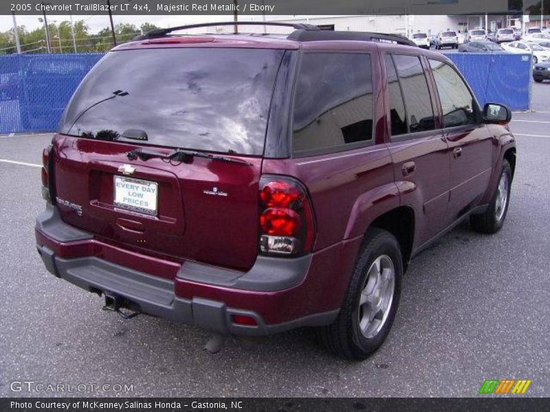 Majestic Red Metallic / Ebony 2005 Chevrolet TrailBlazer LT 4x4