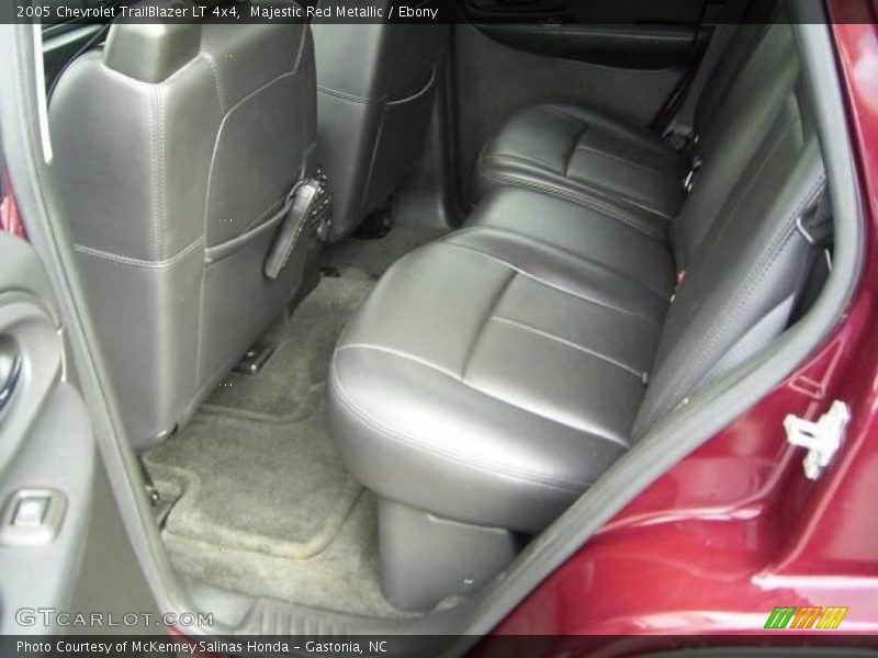 Majestic Red Metallic / Ebony 2005 Chevrolet TrailBlazer LT 4x4