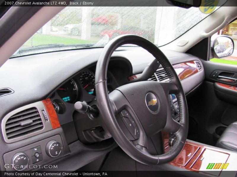 Black / Ebony 2007 Chevrolet Avalanche LTZ 4WD