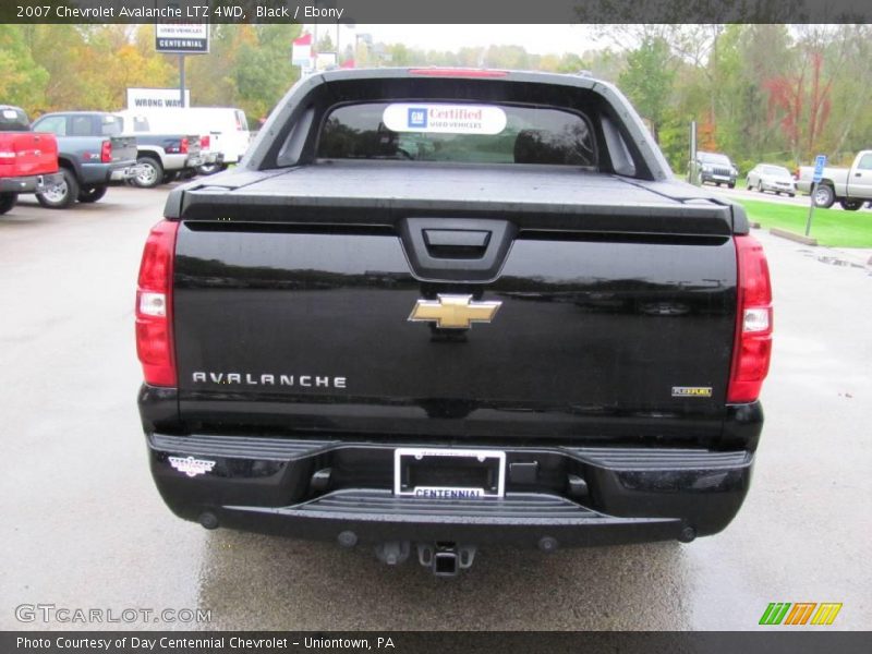 Black / Ebony 2007 Chevrolet Avalanche LTZ 4WD