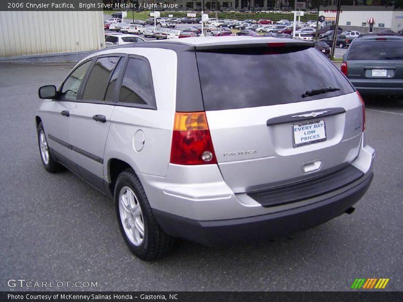 Bright Silver Metallic / Light Taupe 2006 Chrysler Pacifica