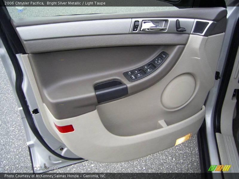 Bright Silver Metallic / Light Taupe 2006 Chrysler Pacifica