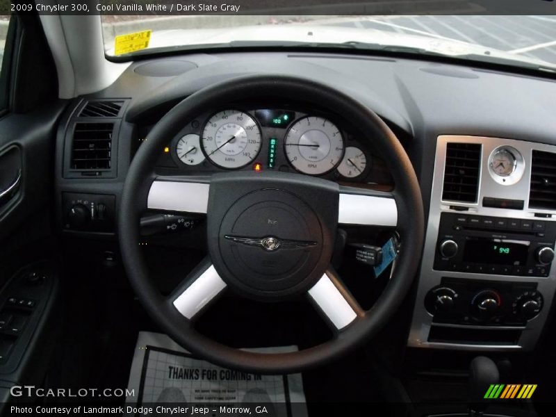 Cool Vanilla White / Dark Slate Gray 2009 Chrysler 300