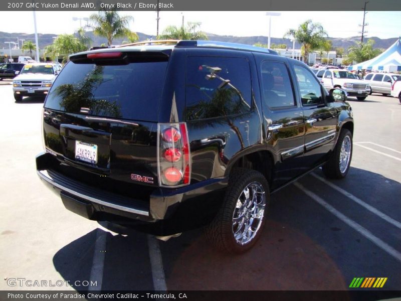 Onyx Black / Ebony Black 2007 GMC Yukon Denali AWD