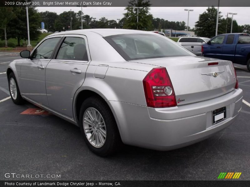 Bright Silver Metallic / Dark Slate Gray 2009 Chrysler 300
