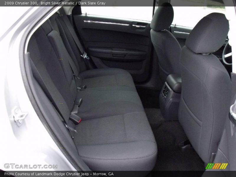 Bright Silver Metallic / Dark Slate Gray 2009 Chrysler 300