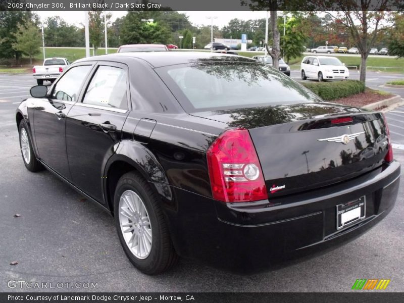 Brilliant Black / Dark Slate Gray 2009 Chrysler 300