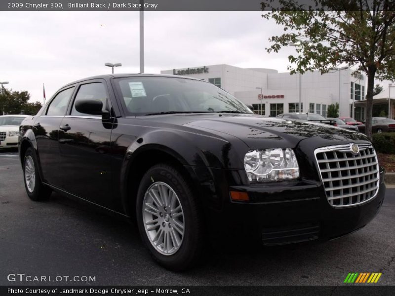 Brilliant Black / Dark Slate Gray 2009 Chrysler 300