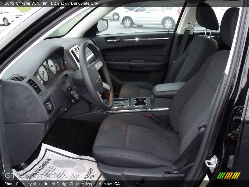 Brilliant Black / Dark Slate Gray 2009 Chrysler 300
