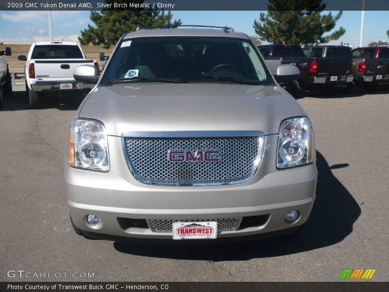 Silver Birch Metallic / Ebony 2009 GMC Yukon Denali AWD