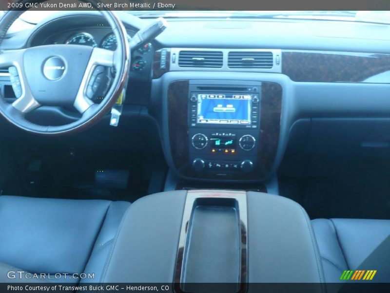 Silver Birch Metallic / Ebony 2009 GMC Yukon Denali AWD